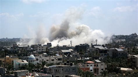 airstrike in gaza refu